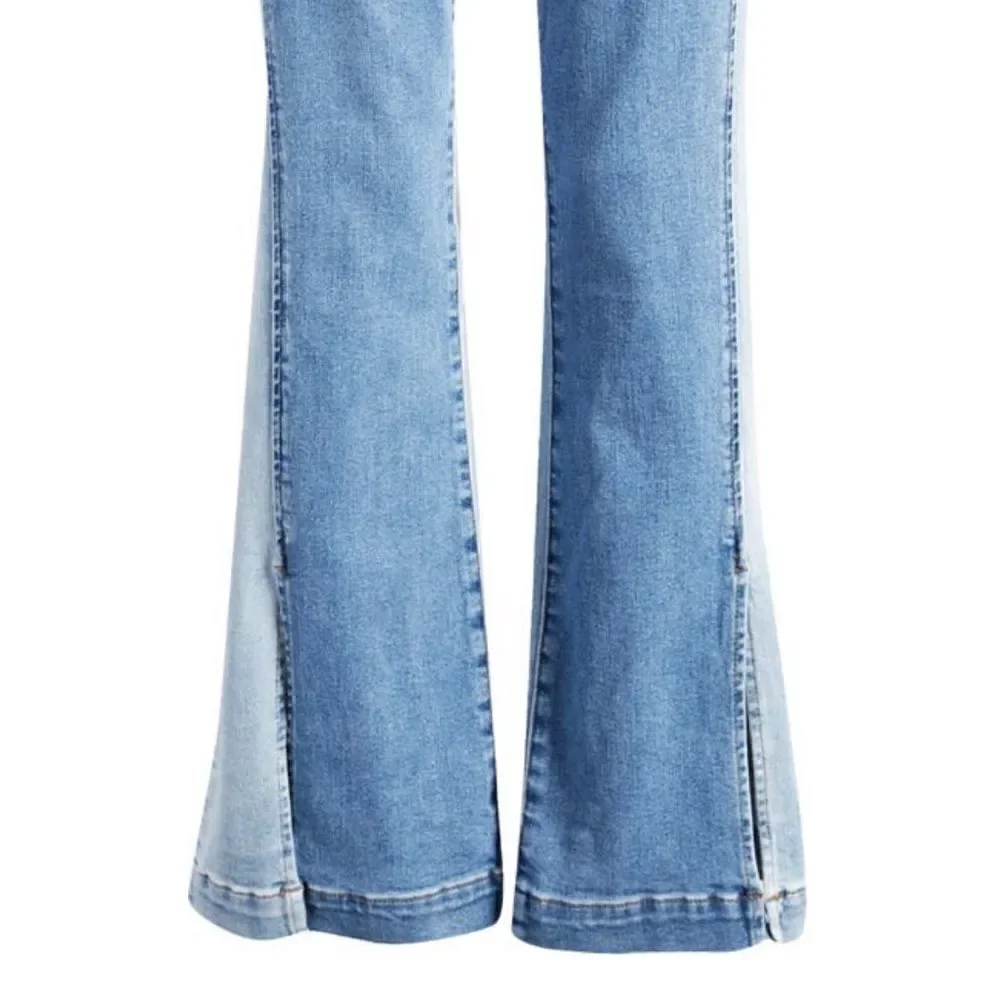 KUT from the KLOTH Ana High Waist Flare Jeans in the Size 12 in Color Block Blue
